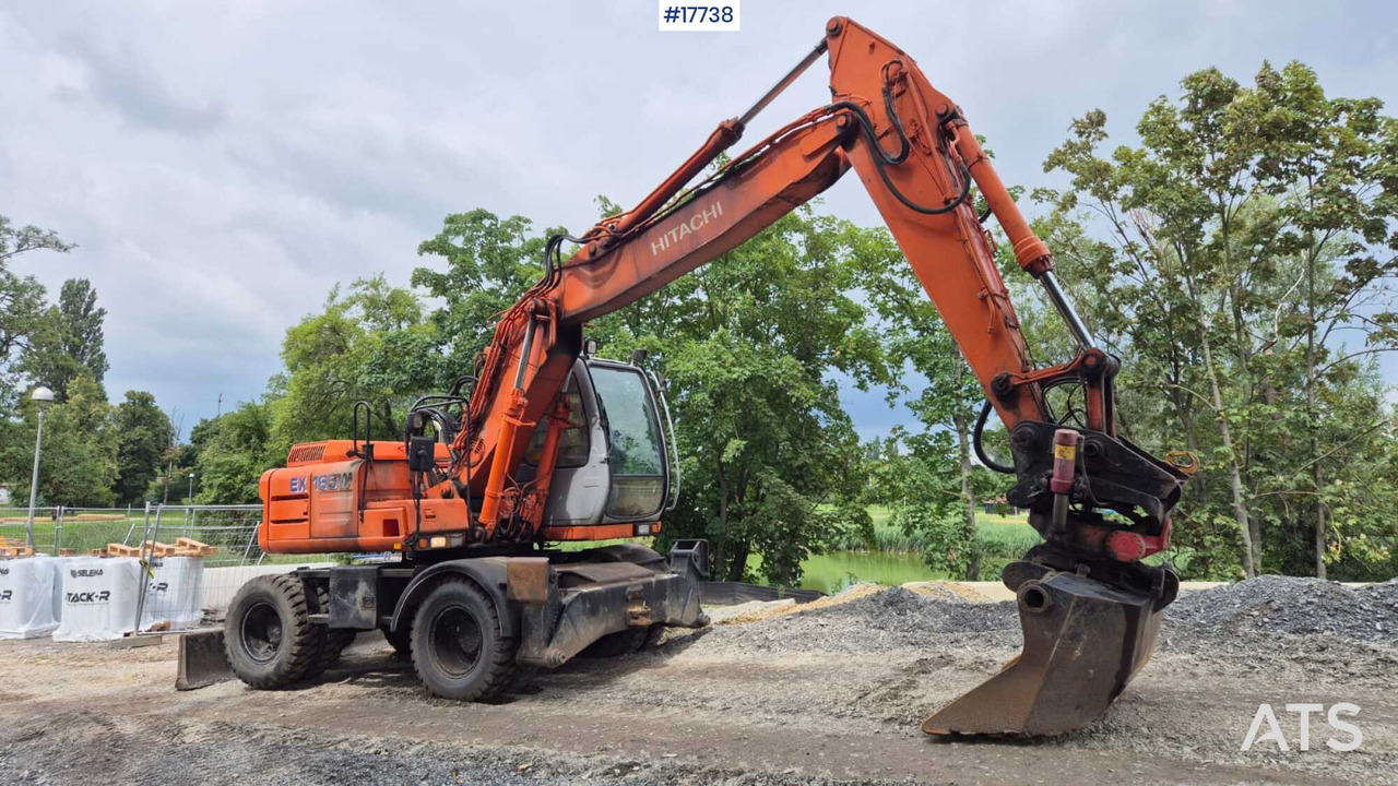 HITACHI EW 165W (2000) ROTOTILT Wheel Excavator - Wheel excavator: picture 1 HITACHI EW 165W (2000) ROTOTILT Wheel Excavator - Wheel excavator: picture 1
