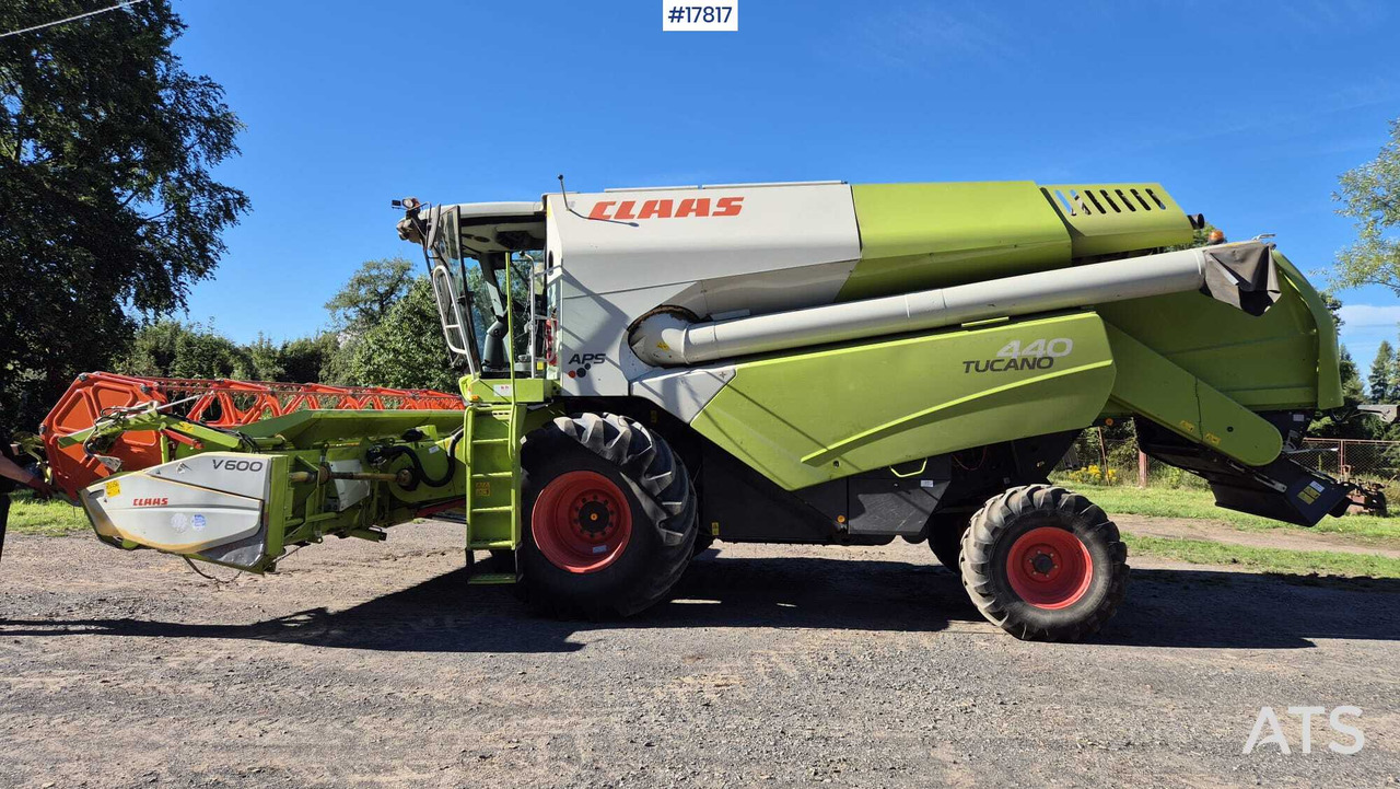 Kombajn zbożowy CLAAS TUCANO 440 (2015) - Combine harvester: picture 5 Kombajn zbożowy CLAAS TUCANO 440 (2015) - Combine harvester: picture 5