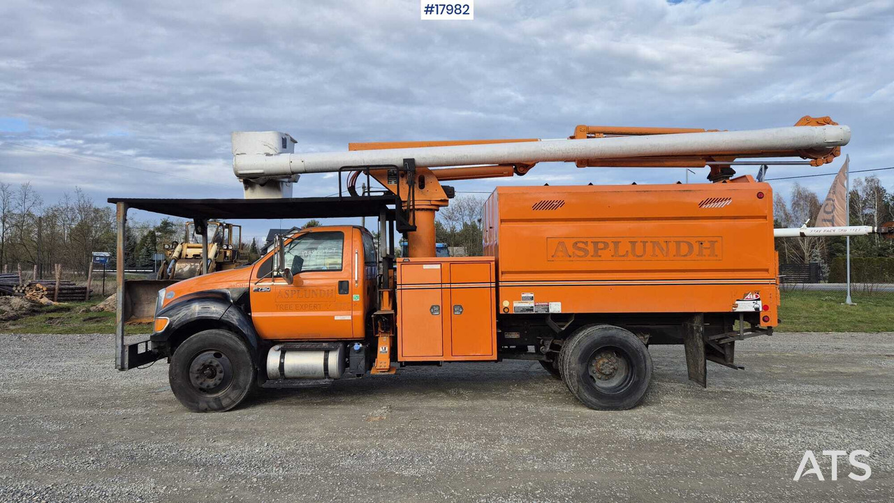 Lift for maintenance and assembly work FORD F750 (2013) - Truck mounted aerial platform: picture 4 Lift for maintenance and assembly work FORD F750 (2013) - Truck mounted aerial platform: picture 4