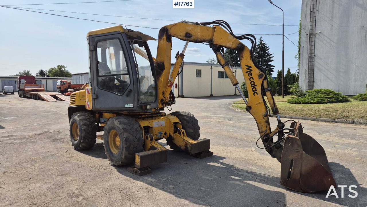 MECALAC 12MX wheeled excavator (1996) - Wheel excavator: picture 2 MECALAC 12MX wheeled excavator (1996) - Wheel excavator: picture 2