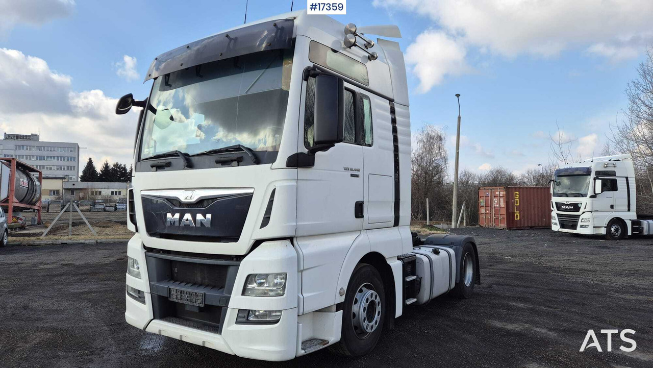 Truck tractor MAN TGX 18.440 EfficientLine 2 (2016) - Tractor unit: picture 1 Truck tractor MAN TGX 18.440 EfficientLine 2 (2016) - Tractor unit: picture 1