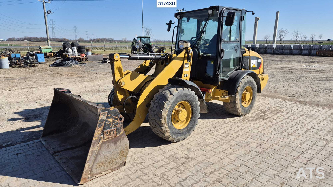 Wheel loader CATERPILLAR 906 H2 (2014) - Wheel loader: picture 2 Wheel loader CATERPILLAR 906 H2 (2014) - Wheel loader: picture 2
