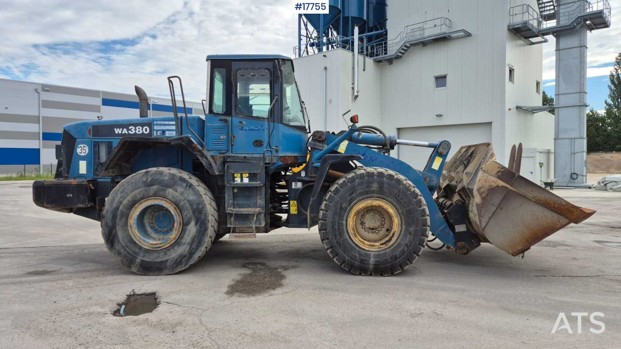 Wheel loader KOMATSU WA380 5H (2002) - Wheel loader: picture 3 Wheel loader KOMATSU WA380 5H (2002) - Wheel loader: picture 3