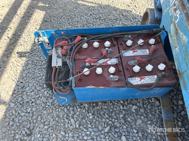 2007 Genie GS1932 Electric Scissor Lift - Scissor lift: picture 5 2007 Genie GS1932 Electric Scissor Lift - Scissor lift: picture 5