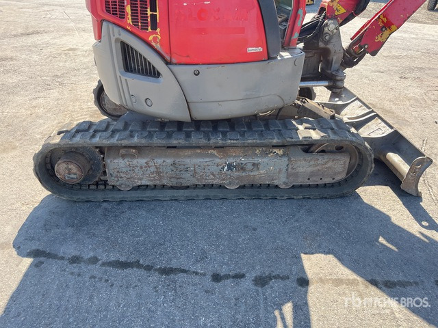 2013 Yanmar VIO20-4 (Inoperable) Mini Excavator: <6.6t - Mini excavator: picture 5 2013 Yanmar VIO20-4 (Inoperable) Mini Excavator: <6.6t - Mini excavator: picture 5