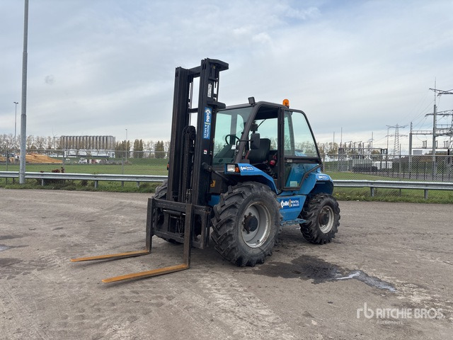 2015 Manitou M30-4 4x4 Rough Terrain Forklift - Rough terrain forklift: picture 1 2015 Manitou M30-4 4x4 Rough Terrain Forklift - Rough terrain forklift: picture 1