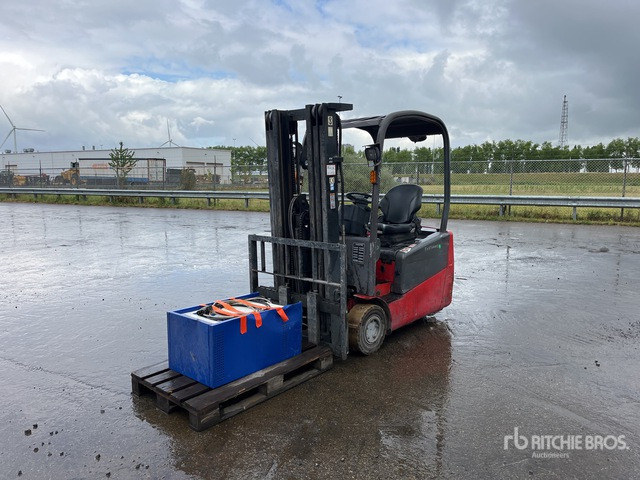2015 Manitou ME318-48V Electric Forklift - Electric forklift: picture 1 2015 Manitou ME318-48V Electric Forklift - Electric forklift: picture 1