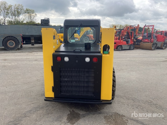 2020 Gehl R165 Two-Speed High Flow Skid Steer Loader - Skid steer loader: picture 5 2020 Gehl R165 Two-Speed High Flow Skid Steer Loader - Skid steer loader: picture 5