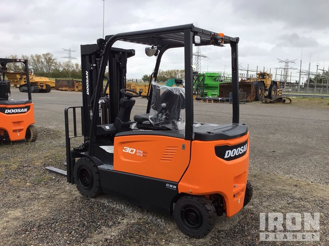 2023 Doosan B30X-7 PLUS 3000 kg (Unused) Electric Forklift - Electric forklift: picture 4 2023 Doosan B30X-7 PLUS 3000 kg (Unused) Electric Forklift - Electric forklift: picture 4