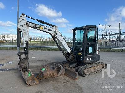 BOBCAT E35 - Mini excavator: picture 1 BOBCAT E35 - Mini excavator: picture 1