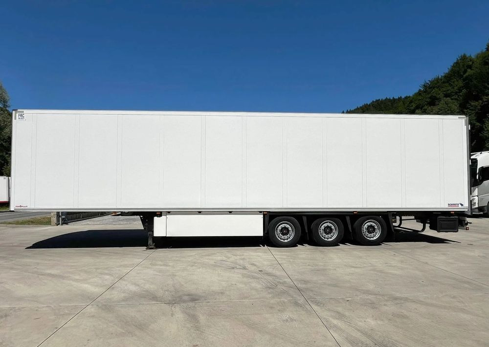 Schmitz Cargobull Chłodnia // Thermo King // Standard // Kosz Paletowy // SAF // - Refrigerator semi-trailer: picture 5 Schmitz Cargobull Chłodnia // Thermo King // Standard // Kosz Paletowy // SAF // - Refrigerator semi-trailer: picture 5