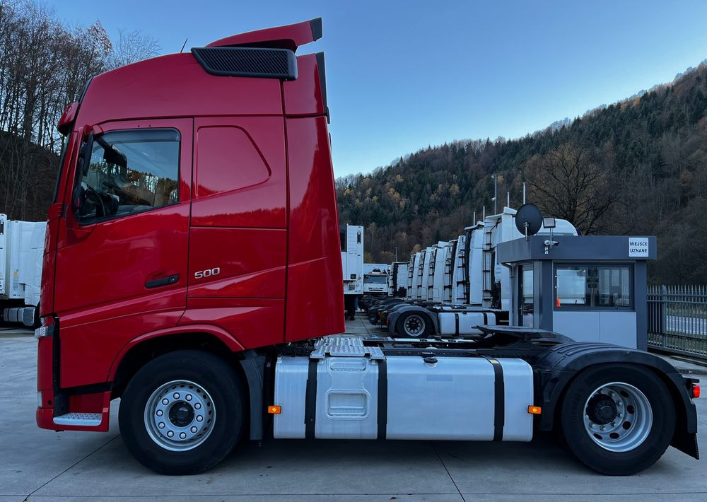 Volvo FH // Standard // 2018 // Duże zbiorniki // Klima postojowa // Radary // Idealny ! - Tractor unit: picture 5 Volvo FH // Standard // 2018 // Duże zbiorniki // Klima postojowa // Radary // Idealny ! - Tractor unit: picture 5