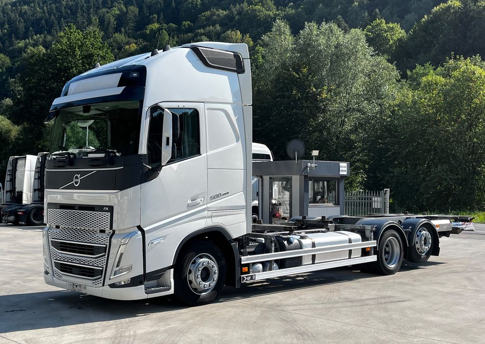 Volvo FH500 BDF 6x2 // Dolny zaczep // Euro 6 motor ! // New Face // XXL Cab // - Cab chassis truck: picture 1 Volvo FH500 BDF 6x2 // Dolny zaczep // Euro 6 motor ! // New Face // XXL Cab // - Cab chassis truck: picture 1