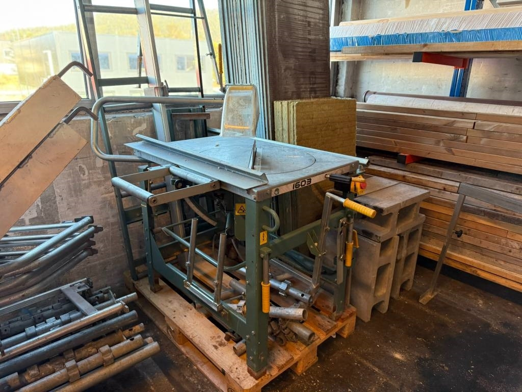 Ernex 1603 230/400 V gjerdesag med rullebord - Woodworking machinery: picture 1 Ernex 1603 230/400 V gjerdesag med rullebord - Woodworking machinery: picture 1