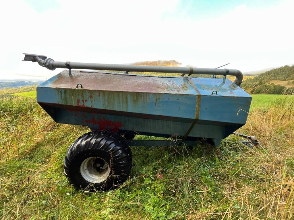 GB 4.8 Guffen Fertilizer Spreader - Slurry tanker: picture 1 GB 4.8 Guffen Fertilizer Spreader - Slurry tanker: picture 1