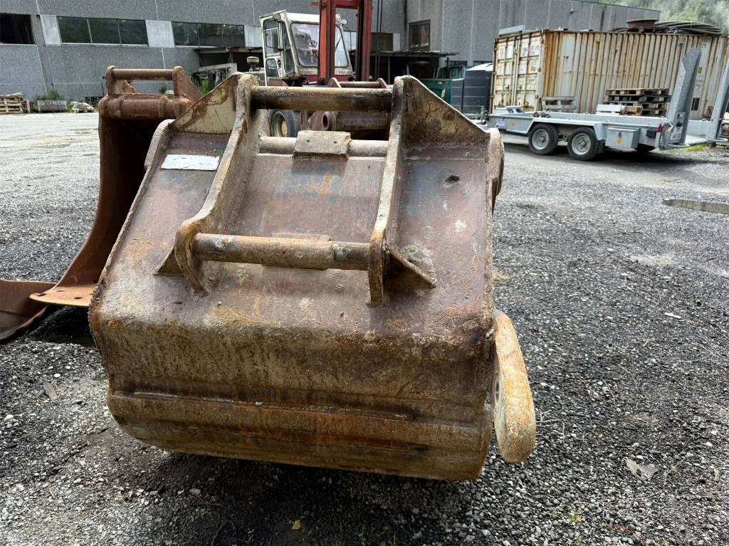Gjerstad Grave og pusseskuffe S70 - Excavator bucket: picture 4 Gjerstad Grave og pusseskuffe S70 - Excavator bucket: picture 4