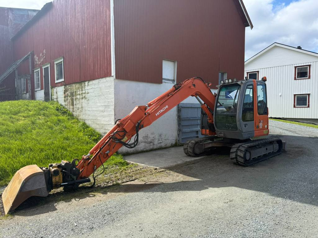 Hitachi ZX 85 US - Mini excavator: picture 1 Hitachi ZX 85 US - Mini excavator: picture 1