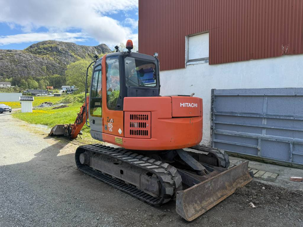 Hitachi ZX 85 US - Mini excavator: picture 2 Hitachi ZX 85 US - Mini excavator: picture 2