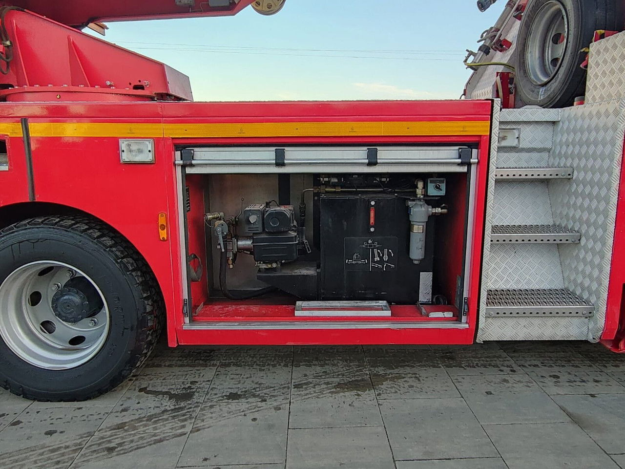 Fire truck Iveco EuroCargo 130 130E24 Drabina 30m Camiva Epas 30 Wóz strażacki: picture 19