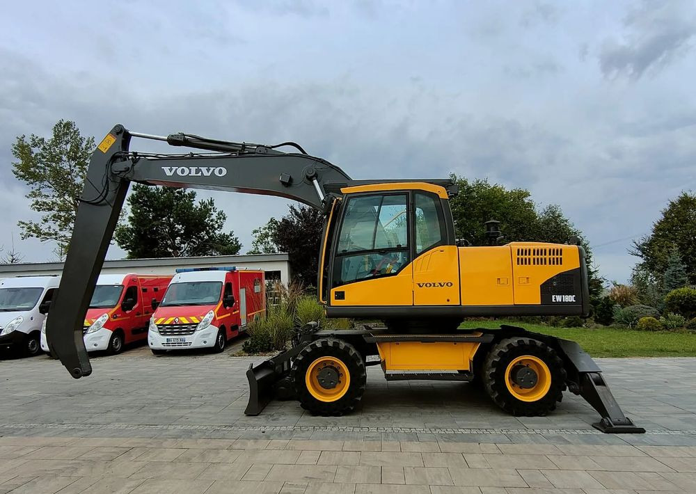Volvo EW180C - Wheel excavator: picture 4 Volvo EW180C - Wheel excavator: picture 4