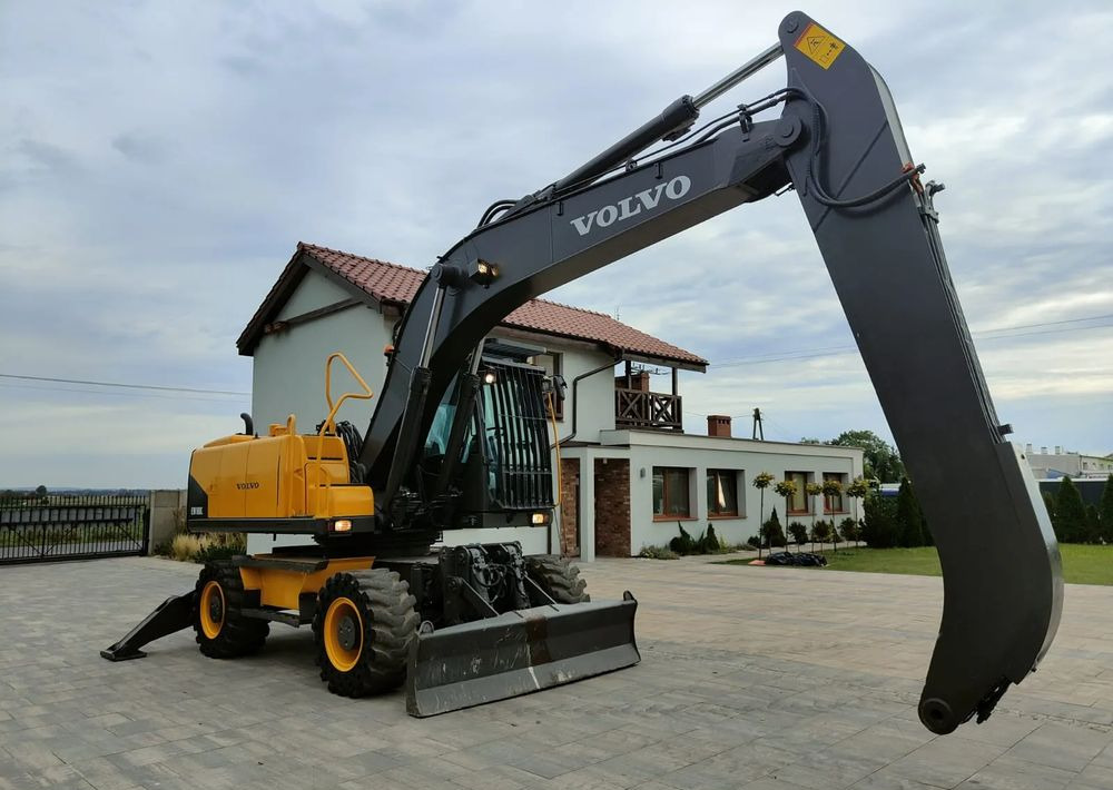 Volvo EW180C - Wheel excavator: picture 3 Volvo EW180C - Wheel excavator: picture 3