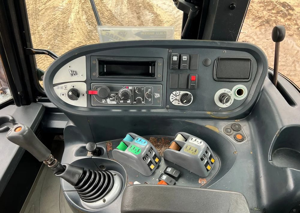 JCB Fastrac 3190 - Farm tractor: picture 4 JCB Fastrac 3190 - Farm tractor: picture 4