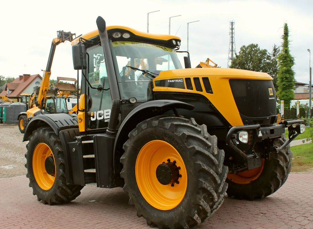 JCB Fastrac 3230 Xtra - Farm tractor: picture 2 JCB Fastrac 3230 Xtra - Farm tractor: picture 2