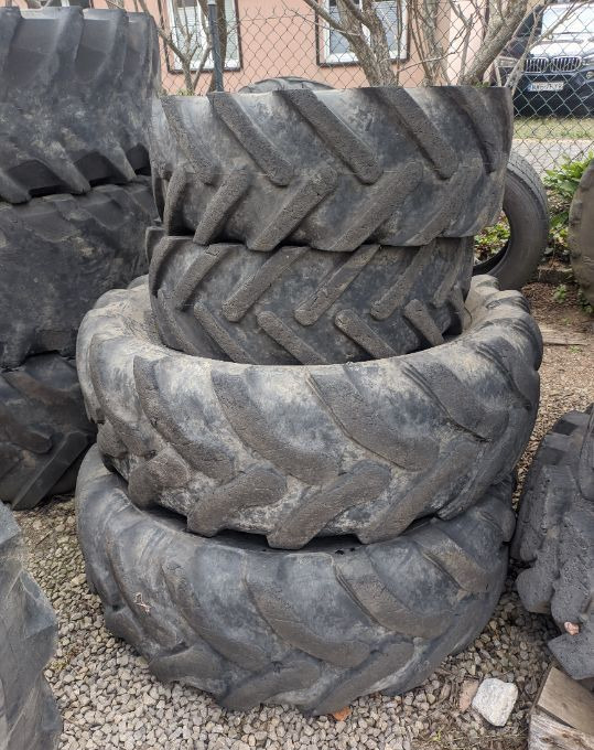 Komplet opon do koparko ładowarki JCB 3CX - Tire for Construction machinery: picture 1 Komplet opon do koparko ładowarki JCB 3CX - Tire for Construction machinery: picture 1