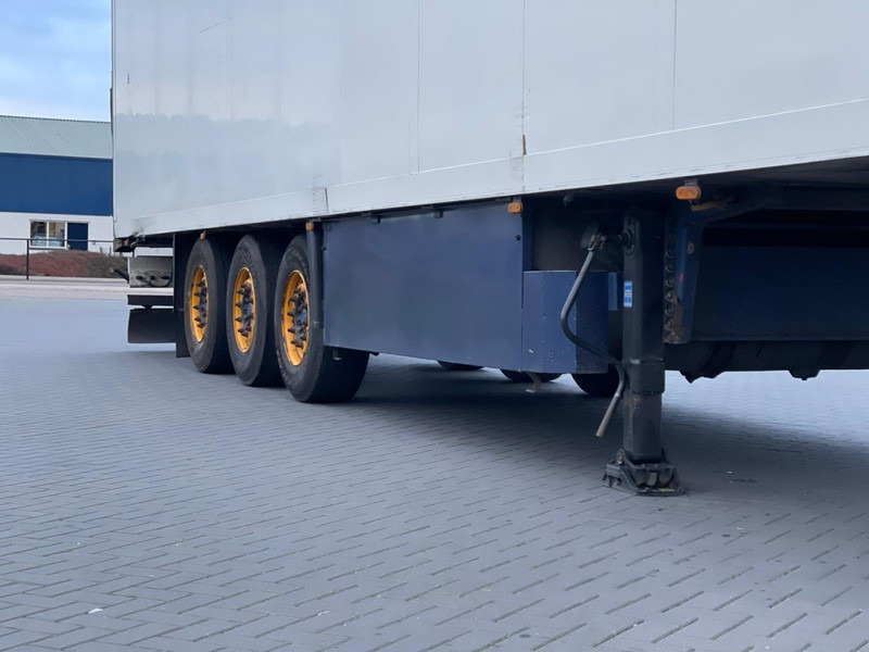 Schmitz Cargobull SKO 24 STAR, HOLLAND TRAILER, GOOD CONDITION, 2X LIFT AXLE. - Refrigerator semi-trailer: picture 4 Schmitz Cargobull SKO 24 STAR, HOLLAND TRAILER, GOOD CONDITION, 2X LIFT AXLE. - Refrigerator semi-trailer: picture 4