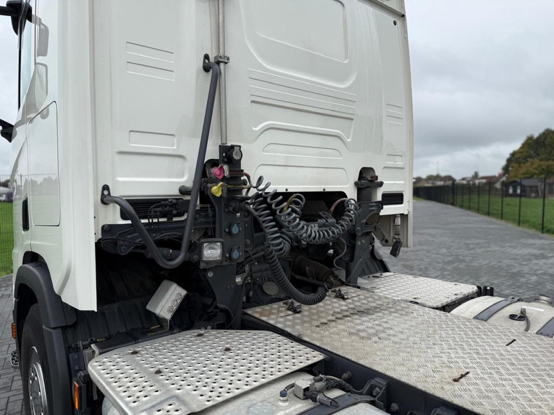 Tractor unit Scania R450 RETARDER, TWEE TANKS, GESTUURDE VOORLOPER, TOP!: picture 11 Tractor unit Scania R450 RETARDER, TWEE TANKS, GESTUURDE VOORLOPER, TOP!: picture 11