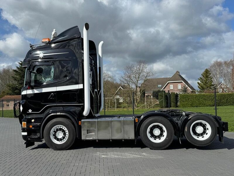 Scania R580 V8 SHOWTRUCK, MANUAL, RETARDER, BOOGIE. - Tractor unit: picture 4 Scania R580 V8 SHOWTRUCK, MANUAL, RETARDER, BOOGIE. - Tractor unit: picture 4