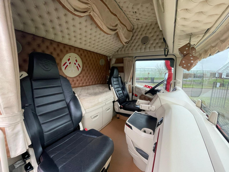 Tractor unit Scania S 650 SHOW TRUCK, FULL AIR, MOTOR BRAKE, PTO/HYDRAULIC.: picture 11
