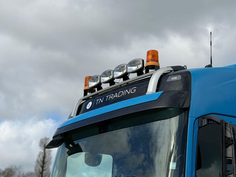 Volvo FH 13.460 ADR, ALCOAS, VOL SPOILER, 2 TANKS. - Tractor unit: picture 2 Volvo FH 13.460 ADR, ALCOAS, VOL SPOILER, 2 TANKS. - Tractor unit: picture 2