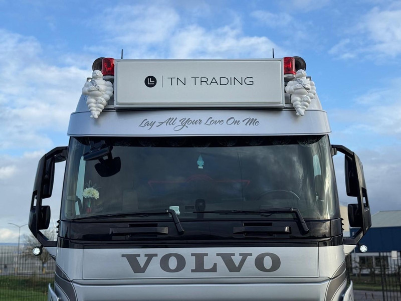 Volvo FH 13.460XL SHOW, ALCOA, INTERIEUR, ALS NIEUW, PUSHER, TOP. - Tractor unit: picture 4 Volvo FH 13.460XL SHOW, ALCOA, INTERIEUR, ALS NIEUW, PUSHER, TOP. - Tractor unit: picture 4
