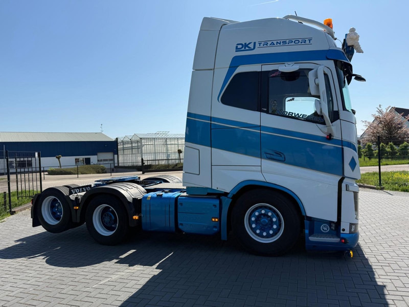 Tractor unit Volvo FH 16.750 FULL AIR, LEATHER, SHOW, TOP CONDITION, XL CABINE.: picture 18