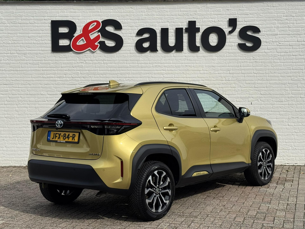 Toyota Yaris Cross-1.5 Hybrid Dynamic Camera Pdc Navigatie Led verlichting Carplay Clima Stoelverwarming - SUV: picture 2 Toyota Yaris Cross-1.5 Hybrid Dynamic Camera Pdc Navigatie Led verlichting Carplay Clima Stoelverwarming - SUV: picture 2