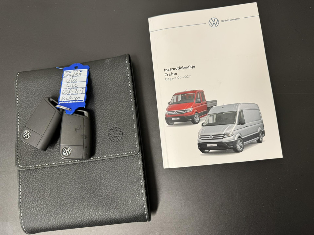 Volkswagen Crafter-35 2.0 TDI L4 DC Trendline Cruise control Automatisch airco Navigatie Apple Carplay / Android Auto - Pickup truck: picture 3 Volkswagen Crafter-35 2.0 TDI L4 DC Trendline Cruise control Automatisch airco Navigatie Apple Carplay / Android Auto - Pickup truck: picture 3
