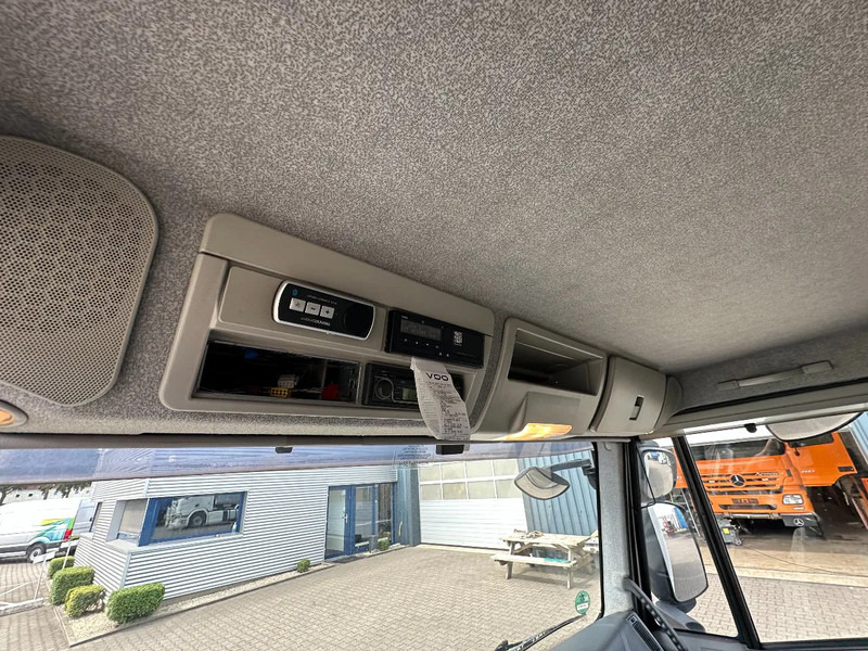 Box truck Iveco EuroCargo 180 Closed Box Saxas 12T / Lift / Euro 5 / Smart Tacho: picture 18