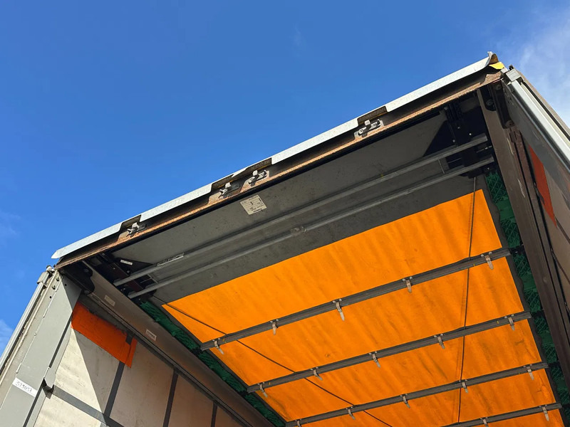 Curtainsider semi-trailer Krone SD Schuifzeil -Dak / SAF-Disc / Huckepack: picture 16