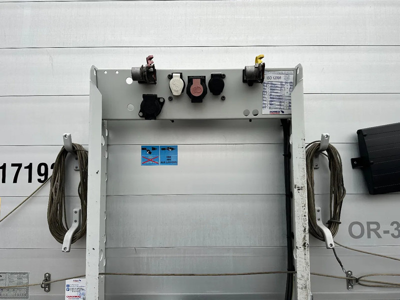 Schmitz Cargobull Schuifzeil met Coil / Rotos-Disc / APK 11-2026 - Curtainsider semi-trailer: picture 5 Schmitz Cargobull Schuifzeil met Coil / Rotos-Disc / APK 11-2026 - Curtainsider semi-trailer: picture 5