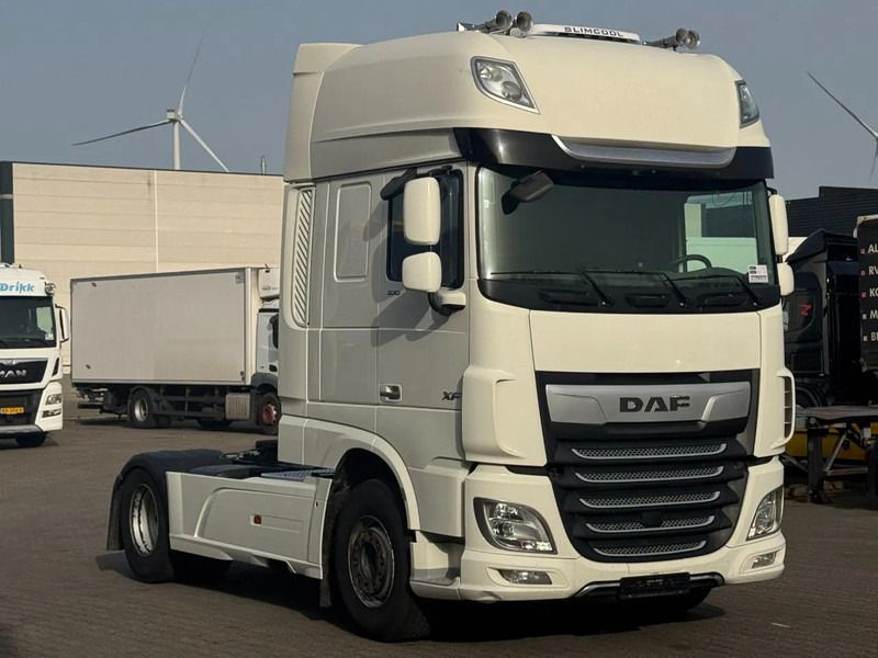 DAF XF 530 Super Space Cab - Tractor unit: picture 2 DAF XF 530 Super Space Cab - Tractor unit: picture 2