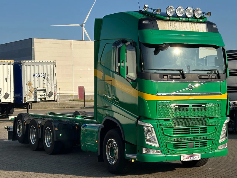 Volvo FH 540 Globe XL 8x4*4 Chassis Retarder *447 Tkm* - Cab chassis truck: picture 3 Volvo FH 540 Globe XL 8x4*4 Chassis Retarder *447 Tkm* - Cab chassis truck: picture 3