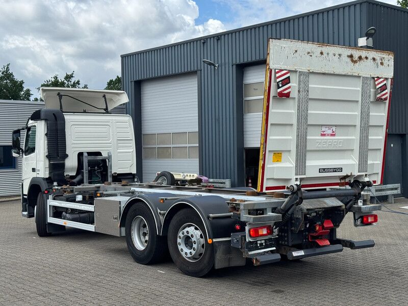 Volvo FM 6x2*4 BDF + Lift Only 309Tkm! Euro 6 - Container transporter/ Swap body truck: picture 4 Volvo FM 6x2*4 BDF + Lift Only 309Tkm! Euro 6 - Container transporter/ Swap body truck: picture 4