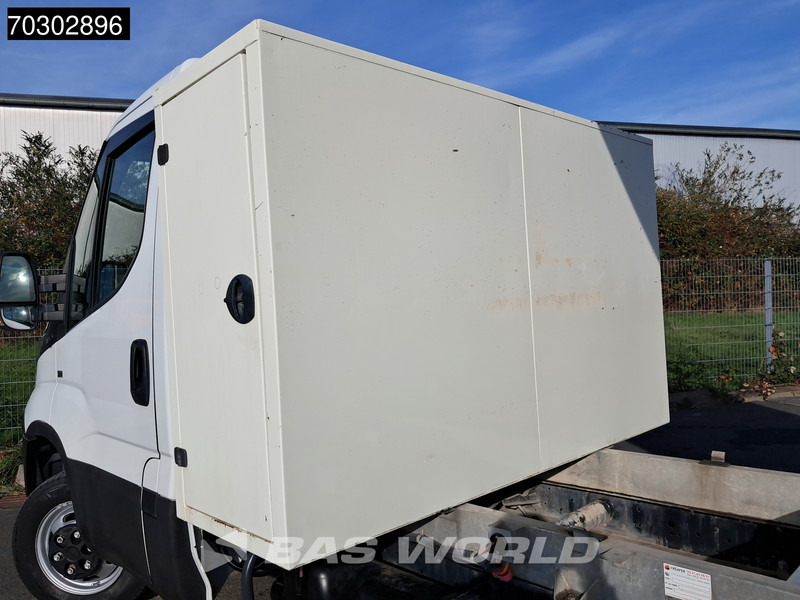 New Flatbed van Iveco Daily 35C14 Pritsche Doppelbereifung 3,5t AHK Klima Tempomat Euro6 A/C Towbar Cruise control: picture 8 New Flatbed van Iveco Daily 35C14 Pritsche Doppelbereifung 3,5t AHK Klima Tempomat Euro6 A/C Towbar Cruise control: picture 8