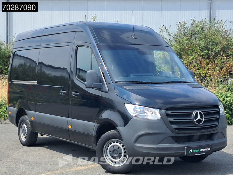 Mercedes-Benz Sprinter 317 CDI 9G-Tronic Automatik L2H2 170PS 3,5t AHK Klima Kamera MBUX CarPlay Euro6 L2 12m3 A/C Towbar - Panel van: picture 2 Mercedes-Benz Sprinter 317 CDI 9G-Tronic Automatik L2H2 170PS 3,5t AHK Klima Kamera MBUX CarPlay Euro6 L2 12m3 A/C Towbar - Panel van: picture 2