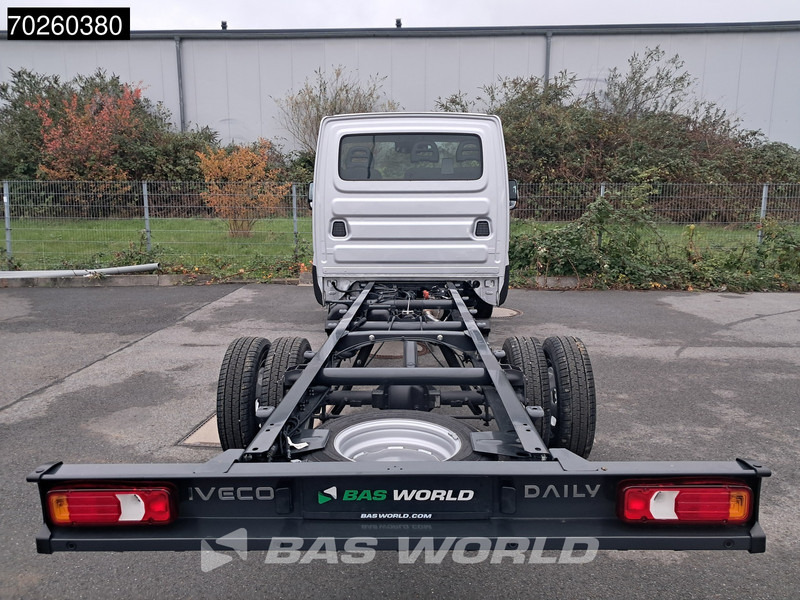 Iveco Daily 35C21 Neu! 3.0L 2025-Modell Automatik 210PS Radstand 410 Fahrgestell Doppelbereifung LED ACC Klima Euro6 Chassis A/C - Van: picture 3 Iveco Daily 35C21 Neu! 3.0L 2025-Modell Automatik 210PS Radstand 410 Fahrgestell Doppelbereifung LED ACC Klima Euro6 Chassis A/C - Van: picture 3