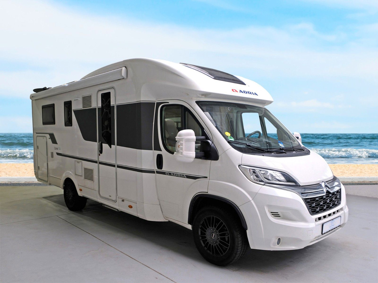 Adria Coral S 670 SL Axess/1.Hand/Einzelbetten/2xKlima - Semi-integrated motorhome: picture 1 Adria Coral S 670 SL Axess/1.Hand/Einzelbetten/2xKlima - Semi-integrated motorhome: picture 1