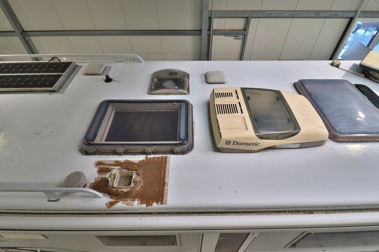 Bürstner A 850-2/Festbett/Garage/Klima/Solar Bürstner A 850-2/Festbett/Garage/Klima/Solar - Alcove motorhome: picture 5 Bürstner A 850-2/Festbett/Garage/Klima/Solar Bürstner A 850-2/Festbett/Garage/Klima/Solar - Alcove motorhome: picture 5
