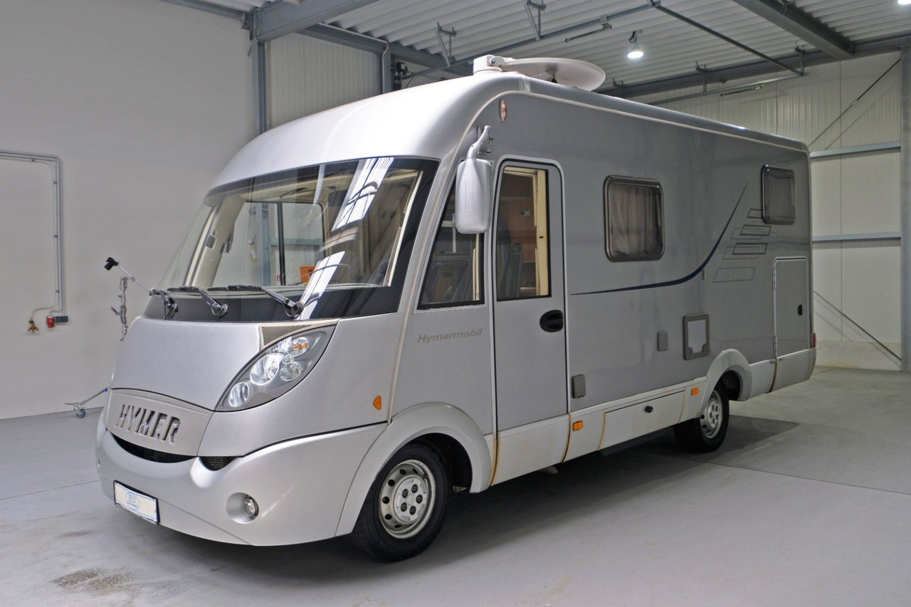 HYMER / ERIBA / HYMERCAR B 514 CL/Festbett+Hubbett/Garage/Klima/Markise - Integrated motorhome: picture 2 HYMER / ERIBA / HYMERCAR B 514 CL/Festbett+Hubbett/Garage/Klima/Markise - Integrated motorhome: picture 2
