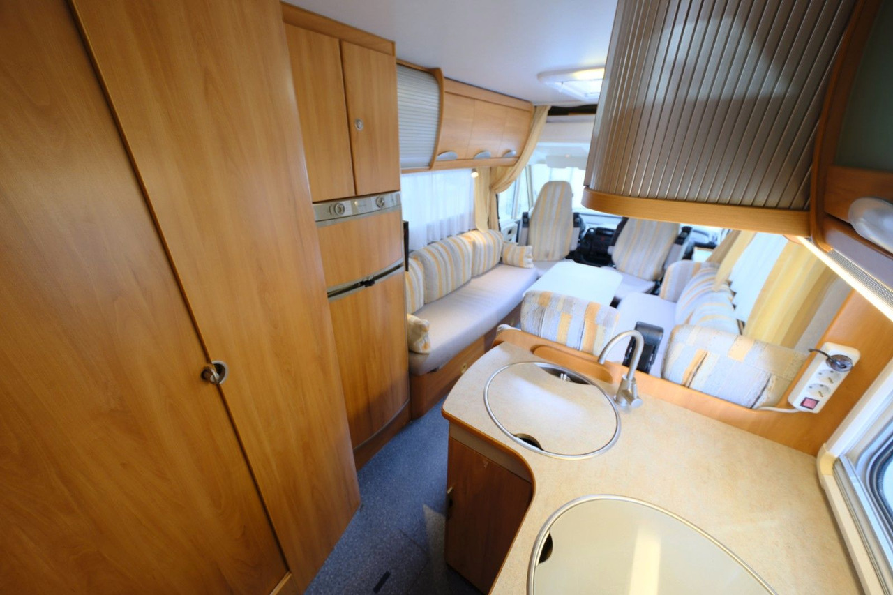 Integrated motorhome HYMER / ERIBA / HYMERCAR B 544/Automatik/Hubbett/Klima/Markise/DPF/Solar: picture 9